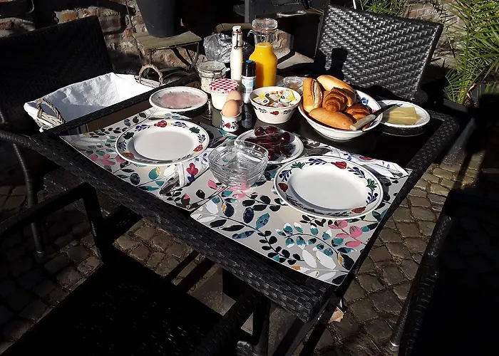 ベッド・アンド・ブレックファスト Ferrum Ferrum ファルケンブルフ